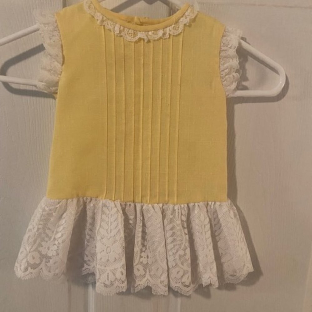 Vintage Toddler yellow dress with white lace